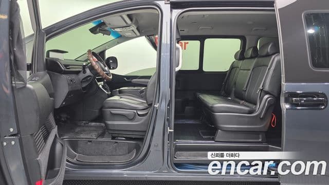 Hyundai Staria 2021 — Şəkil 16/20