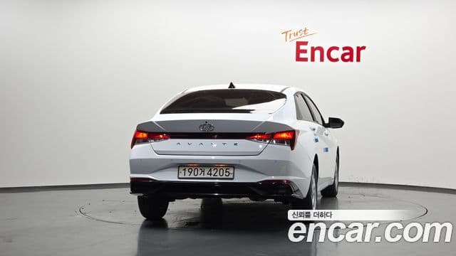 Hyundai Avante 2021 — ფოტო 4/20