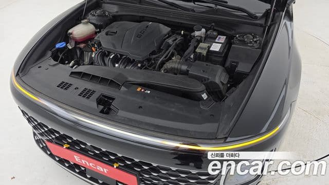 Hyundai Grandeur 2023 — ფოტო 6/20