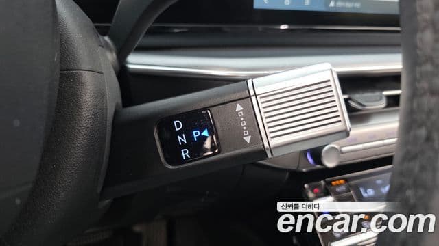 Hyundai Grandeur 2023 — ფოტო 9/20