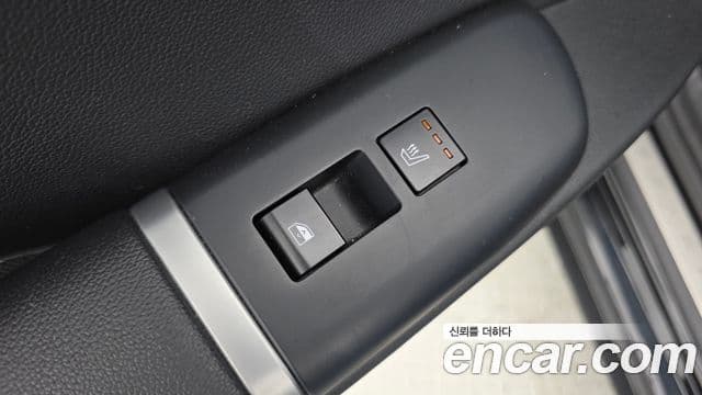 Hyundai Grandeur 2023 — ფოტო 17/20