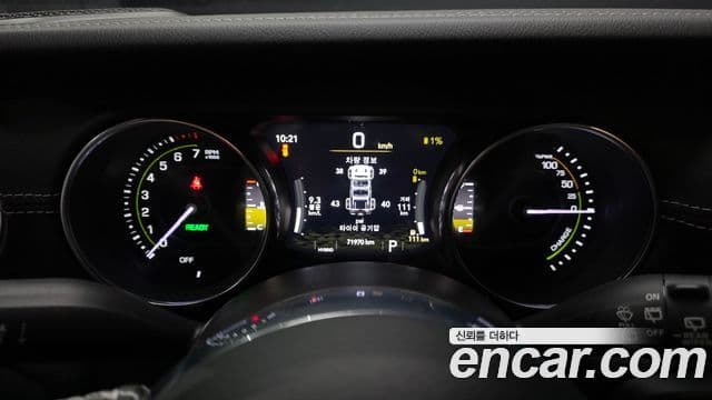 Jeep Wrangler 2022 — ფოტო 8/20