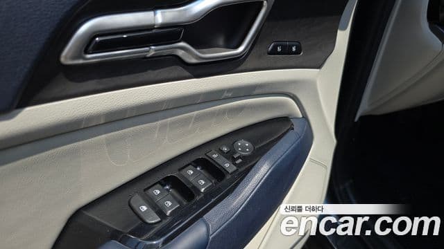 Kia Sportage 2021 — ფოტო 18/20