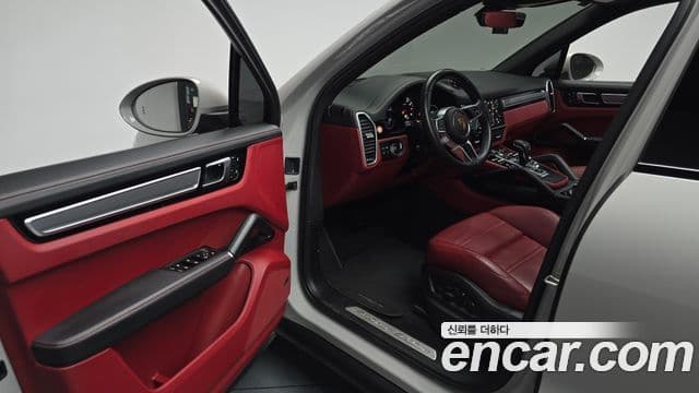 Porsche Cayenne 2022 — Şəkil 10/20