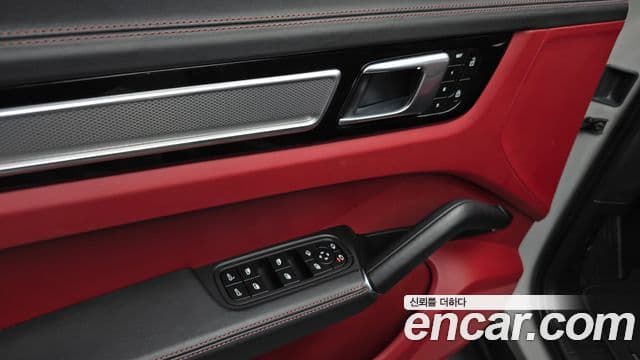 Porsche Cayenne 2022 — Şəkil 17/20