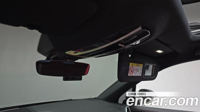 Porsche Cayenne 2022 — Photo 30/35