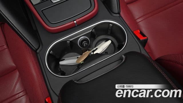 Porsche Cayenne 2022 — Photo 11/35