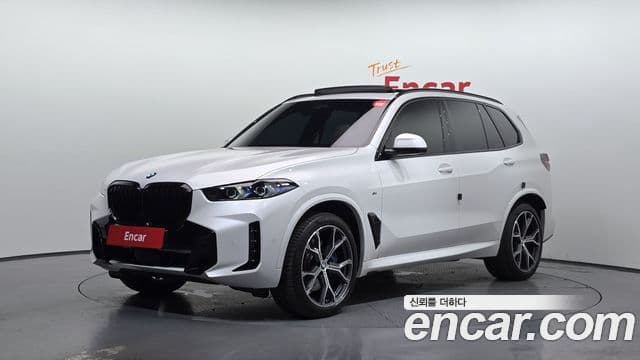 BMW X5 2025 — Photo 24/32