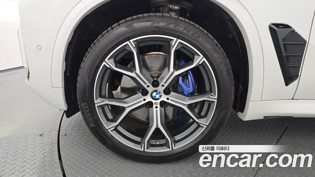 BMW X5 2025 — Photo 13/32