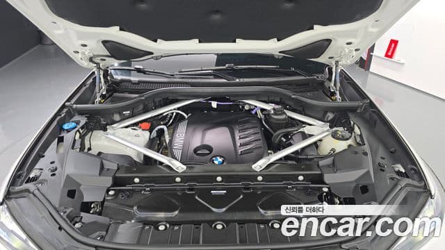 BMW X5 2025 — Photo 12/32