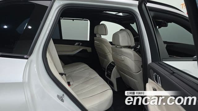 BMW X5 2025 — Photo 2/32