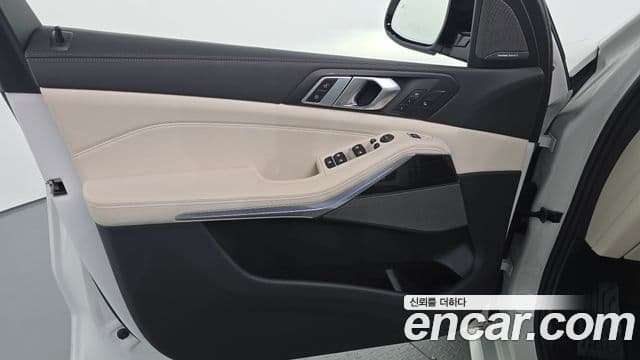 BMW X5 2025 — Photo 11/32