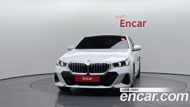 BMW 5 Series 2025 — ფოტო 3/20