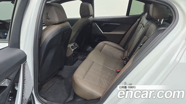 BMW 5 Series 2025 — ფოტო 11/20