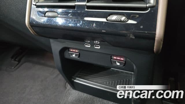 BMW 5 Series 2025 — ფოტო 12/20