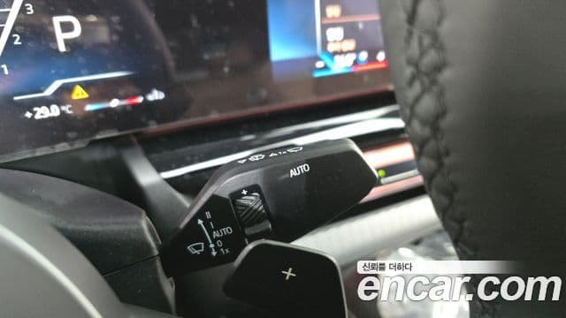 BMW 5 Series 2025 — ფოტო 13/20