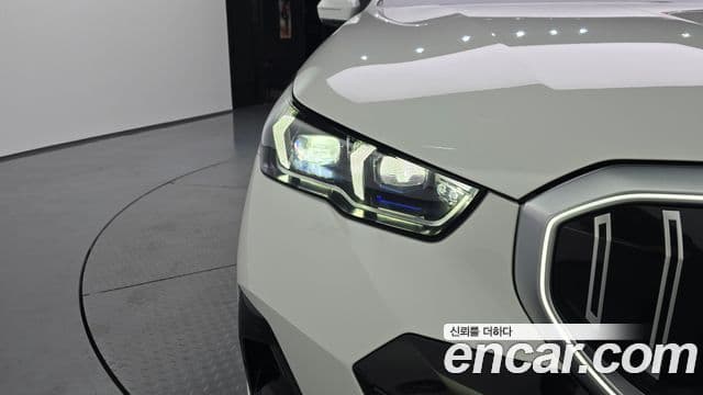 BMW 5 Series 2025 — Photo 2/36