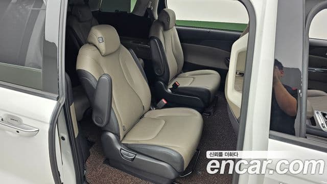 Kia Carnival 2024 — Şəkil 12/20