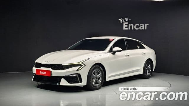 Kia K5 2023 — ფოტო 1/20