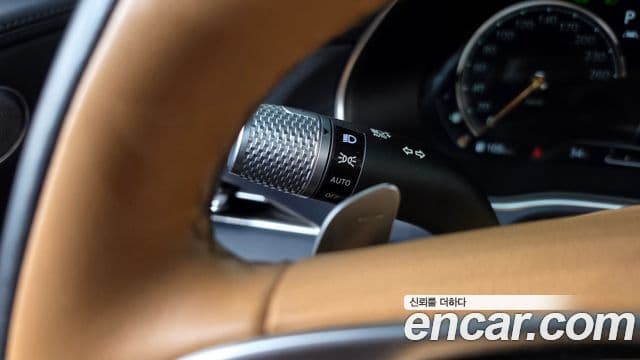 Genesis GV80 2020 — ფოტო 17/37