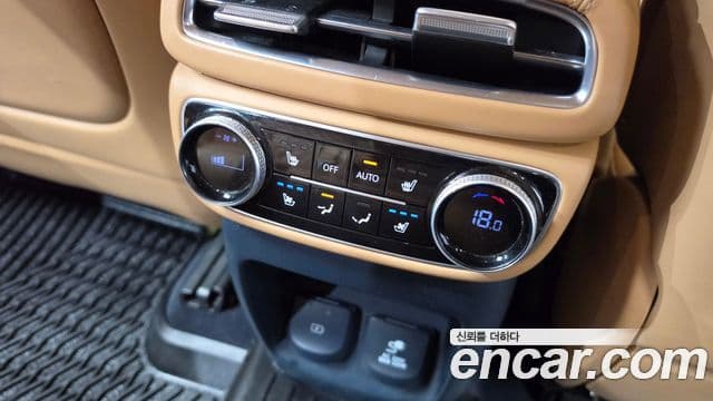 Genesis GV80 2020 — ფოტო 7/37