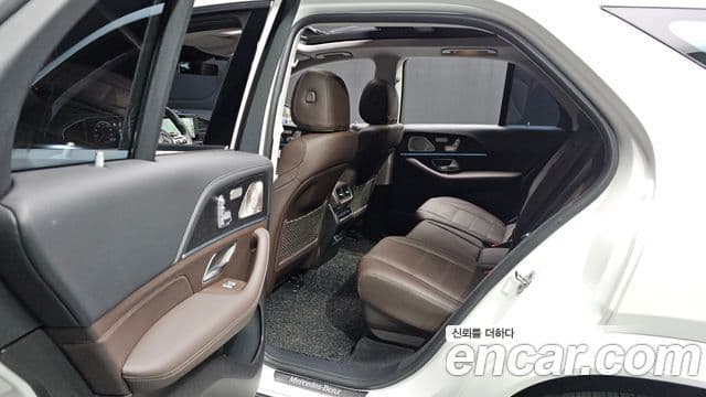 Mercedes-Benz GLE-Class 2023 — ფოტო 19/20