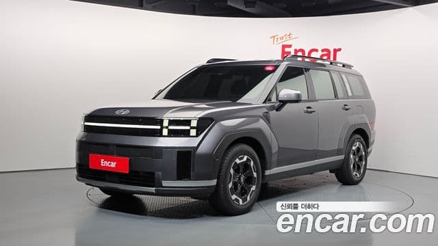 Hyundai Santa Fe 2023 — Фото 1/20
