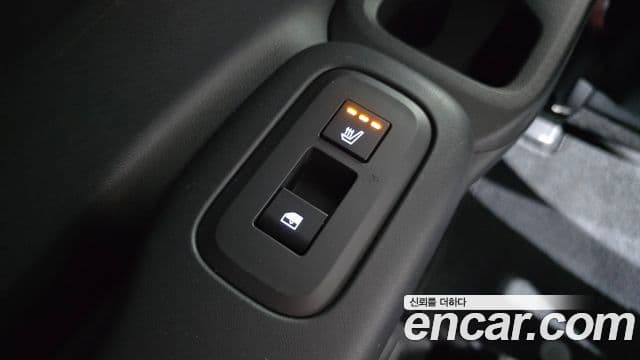 Hyundai Santa Fe 2023 — Фото 18/20