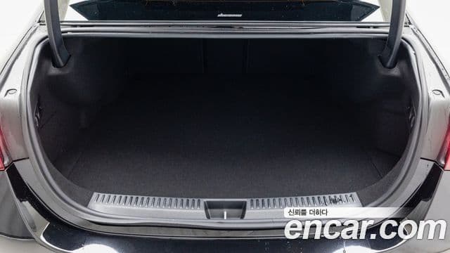 Mercedes-Benz E-Class 2025 — Şəkil 8/20