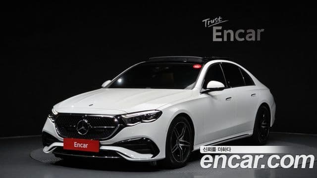 Mercedes-Benz E-Class 2025 — Фото 20/20