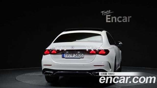 Mercedes-Benz E-Class 2025 — Фото 3/20