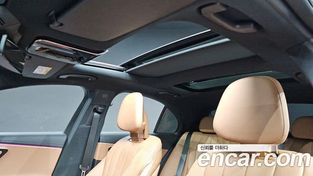 Mercedes-Benz E-Class 2025 — Фото 17/20