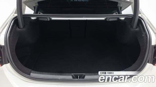 Mercedes-Benz A-Class 2022 — ფოტო 12/20