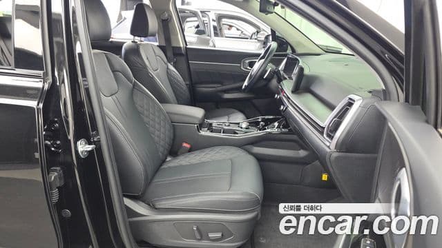 Kia Sorento 2024 — Фото 11/20