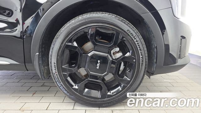 Kia Sorento 2024 — Photo 8/33