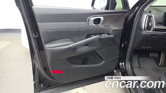 Kia Sorento 2024 — Photo 16/33