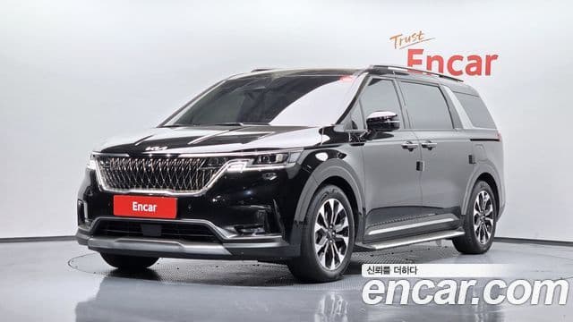Kia Carnival 2023 — Фото 1/20
