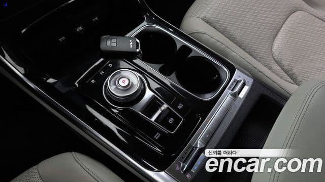 Kia Carnival 2023 — Фото 9/20