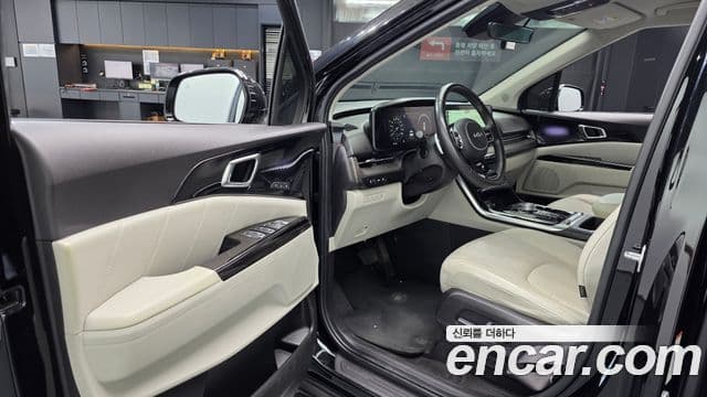 Kia Carnival 2023 — Фото 10/20