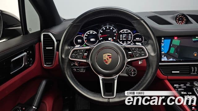 Porsche Cayenne 2019 — Фото 13/20