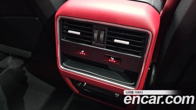 Porsche Cayenne 2019 — ფოტო 4/33