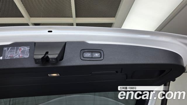 Volvo V60 Cross Country 2021 — Photo 16/33