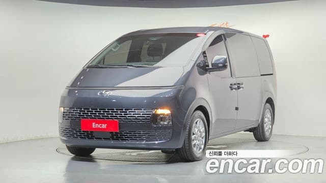Hyundai Staria 2023 — Şəkil 1/20