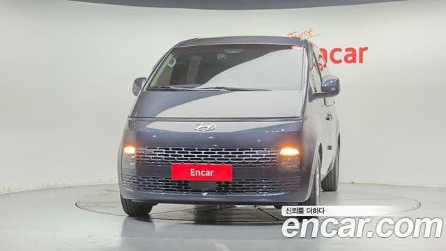 Hyundai Staria 2023 — Şəkil 3/20