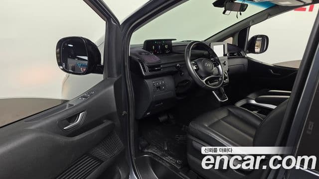 Hyundai Staria 2023 — Şəkil 10/20