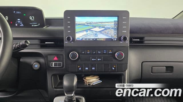 Hyundai Staria 2023 — Şəkil 14/20