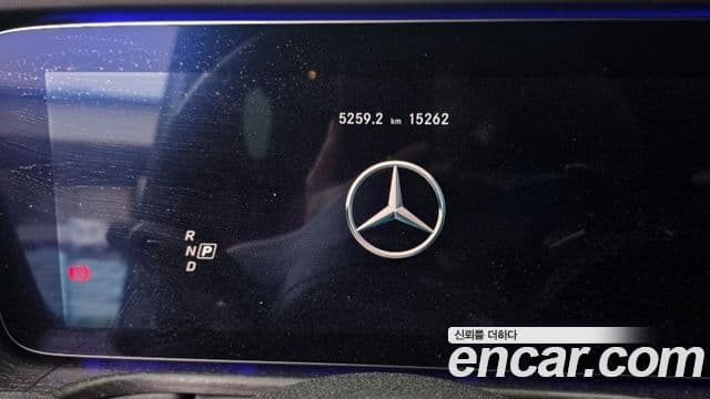 Mercedes-Benz G-Class 2024 — фото 4 из 8