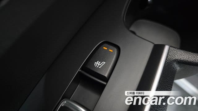Kia Sorento 2023 — ფოტო 19/20