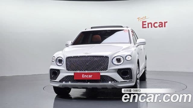 Bentley Bentayga 2022 — ფოტო 3/20