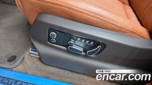 Bentley Bentayga 2022 — ფოტო 20/20